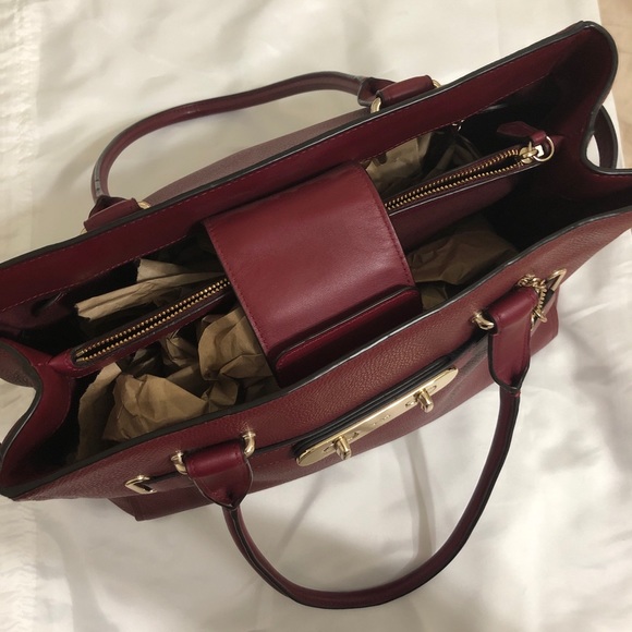 COACH Handbag - Picture 3 of 10